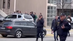 TOTALNI HAOS U ŠKOLI! Učenik teško povređen, napali ga roditelji njegove drugarice!