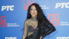 MUŽ JE VOLEO ALKOHOL I GLUMIO STROGOĆU Potresna životna ispovest Zejne, nemaština i ponižavanja obeležila su joj odrastanje