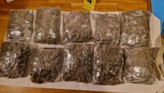 CRNOGORAC U RENOU KRIO 20 PAKETA DROGE U dve policijske akcije uhapšena dva dilera