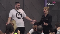 JE*E TE BEBICA, A TVRDIŠ DA VOLIŠ MENE Zola presekao pa sasuo Miljani u lice sve!