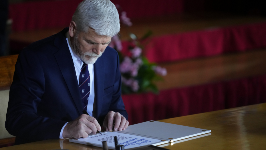 PETR PAVEL POLOŽIO ZAKLETVU Na mestu predsednika Češke zamenio Miloša Zemana (FOTO)