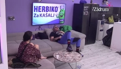POKUŠALA DA SE OPRAVDA CARU Maja priznala Filipu da drži bes u sebi, a on joj rekao ovo za Bilala