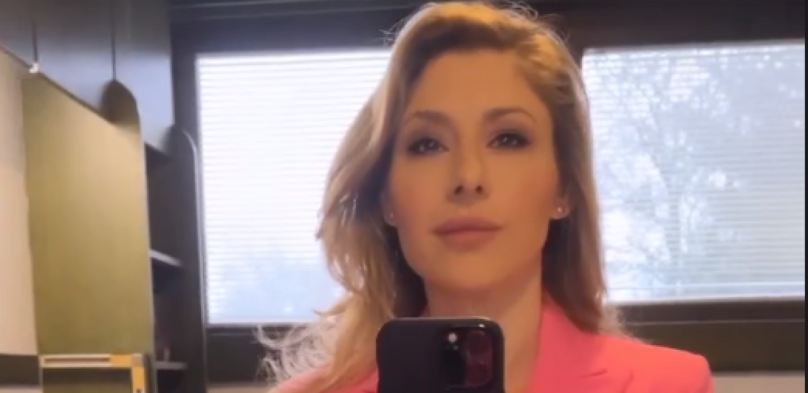 SADA JE U SREĆNOM BRAKU Kristina Radenković nekada je bila u ljubavnoj vezi sa muškarcem naše poznate pevačice