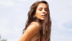 IVANA DUDIĆ PONOVO ZAPALILA DRUŠTVENE MREŽE Gola vitka noga prelepe glumice poremetila muški rod (FOTO)