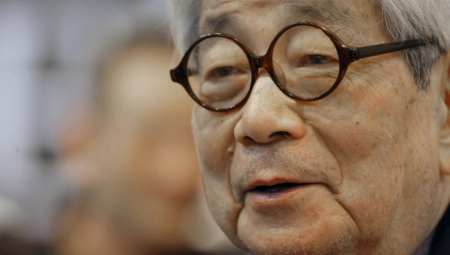 Preminuo Nobelovac Kenzaburo Oe