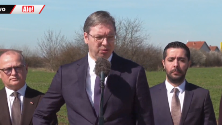 VUČIĆ U DOBANOVCIMA "Kriza je velika! Putin i Si se sastaju, Britanci ulažu u vojsku! Ko zna šta ćemo videti do kraja godine" (VIDEO)