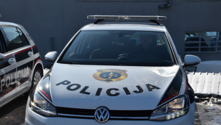 UŽAS U SARAJEVU Vlasnik odsekao uši svom psu, policija ga uhapsila!