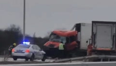POTRESAN SNIMAK SA MESTA NESREĆE U RESNIKU Jezivi detalji: Kabine potpuno uništene, dobro je iko ostao živ! (VIDEO)