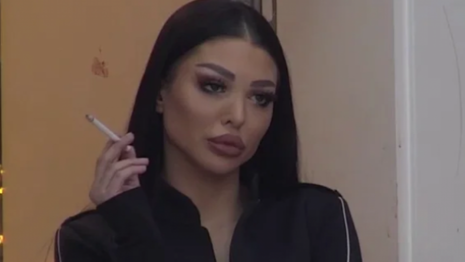 PONOVO PONIŽENA Car na stubu srama, zadrugari u neverici zbog novog nadimka koji je dao Maji, šok!