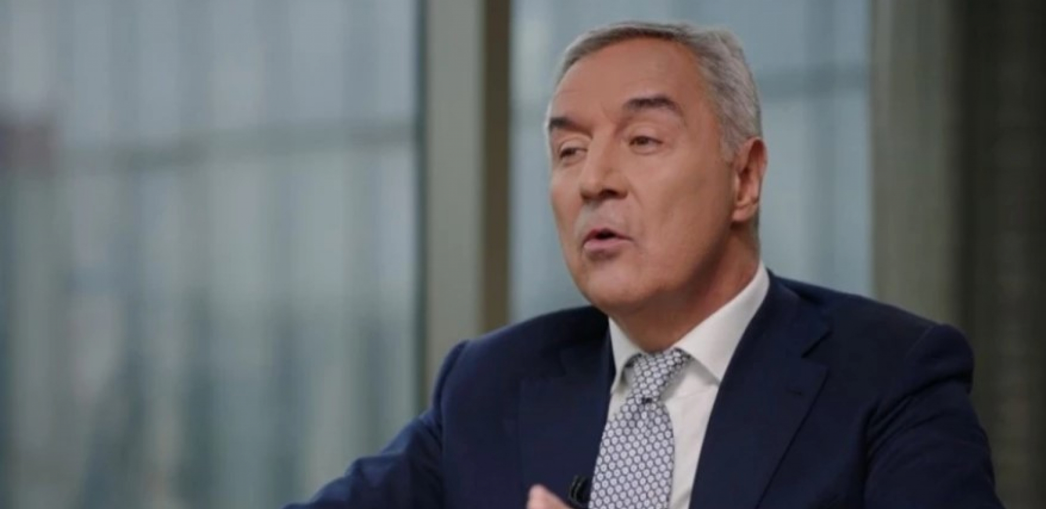 ALO! U CRNOJ GORI Građani sigurni da Đukanović danas gubi izbore i odlazi s vlasti posle tri decenije  - GOTOV JE!