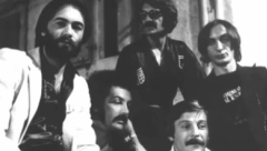 JEDNA OD NAJLEPŠIH LJUBAVNIH BALADA, KRIJE SRCECEPAJUĆU PRIČU! Pesmu je posvetio njoj, a reči su bolne