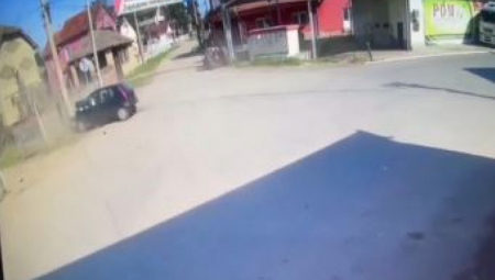 SAHRANJEN MUŠKARAC IZ GROCKE KOJI SE "FIJATOM" ZAKUCAO U BANDERU Njegova ćerka u teškom stanju prevezena u bolnicu