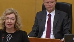 OBEŠENI SRBI I ZLOKOBNA PORUKA Dragana Jeckov pokazala jezivu fotografiju iz Vinkovaca (FOTO)