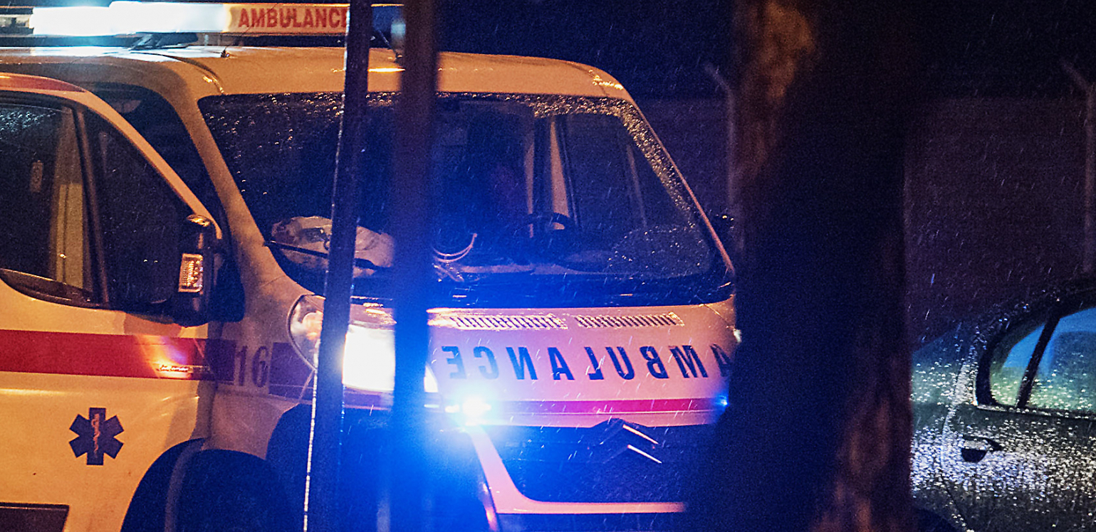 DETALJI JEZIVE TRAGEDIJE U STAROJ PAZOVI Vozač kamiona "Čistoće" pregazio kolegu dok je pričao na telefon