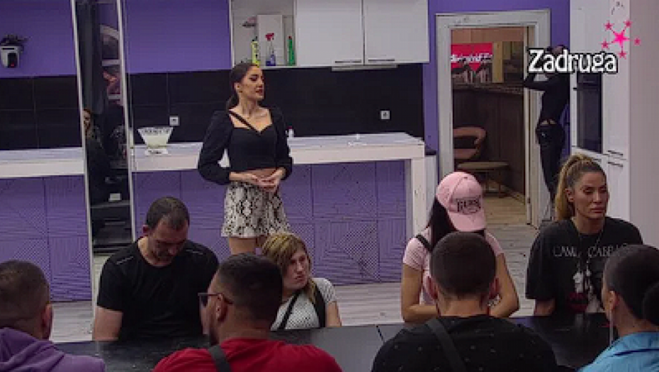STAVILA NJEGA ISPRED NJIH Anđela šokirala sve kada je rekla šta će uraditi ako njeni roditelji ne podrže njenu vezu sa Zvezdanom