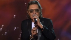 "IMAM RAK KOSTIJU, SUMNJA SE DA JE PRŠELO NA ŽELUDAC" Pozanti pevač progovorio o borbi sa opakom bolešću, ovo su bili prvi simptomi