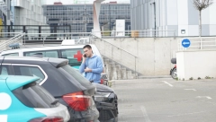 DOŠAO PO SINA U PORODILIŠTE Đorđe Đoković uzbuđeno ušao u bolnicu, a Aleksandra kod kuće čeka posebno iznenađenje!