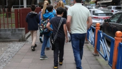 "MOJE DETE JE DOBILO TROJKU IZ LIKOVNOG U TREĆEM RAZREDU" Objava majke iz Beograda šokirala roditelje, a sada se oglasili i nastavnici