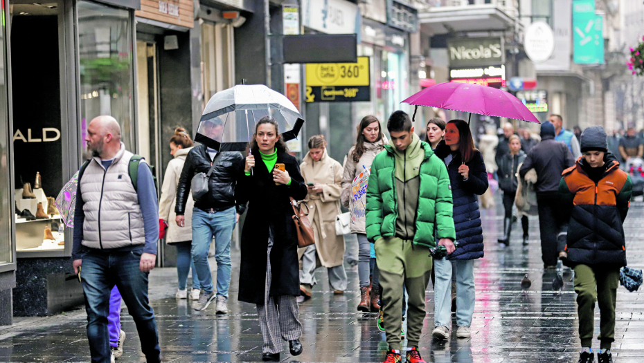 VREMENSKI ZAOKRET Do petka opet zahlađenje, ponegde ispod nule, kišovito, s vetrom: Nigde bez kišobrana i zimske jakne