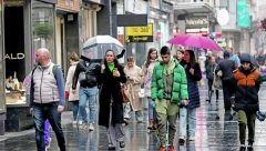 VREMENSKI ZAOKRET Do petka opet zahlađenje, ponegde ispod nule, kišovito, s vetrom: Nigde bez kišobrana i zimske jakne