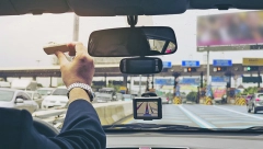 SJAJNA VEST ZA LJUBITELJE GRČKE Srpskim tagom i do mora