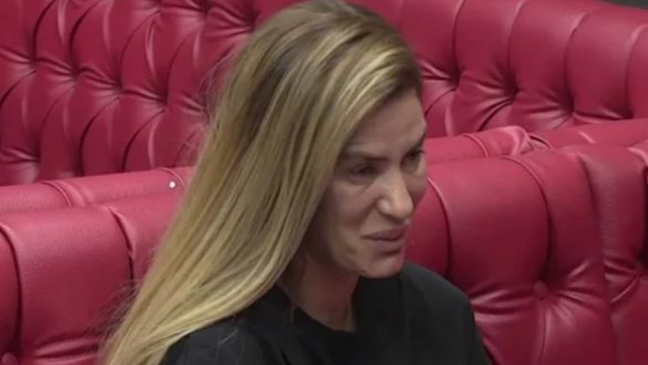 SMISLILA KAKO DA RASKRINKA ZVEZDANA Ana Ćurčić donela drastičnu odluku, pa otkrila sve detalje paklenog plana, Slavnić ni ne sluti šta mu se sprema!