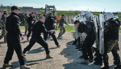 KFOR SE SPREMA ZA NEREDE I SUKOBE?! Letonski i Poljski vojnici uvežbavali tehnike kontrole uličnih nemira na skupovima