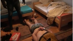 UHAPŠENI RAZBOJNICI Oni su uz pretnju pištoljem opljačkali menjačnicu (VIDEO)