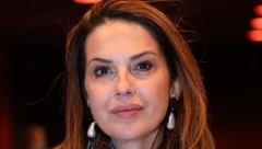 NAŠA GLUMICA U ŠESTOJ DECENIJI POZIRALA BEZ TRUNKE ŠMINKE! Brutalni kadrovi sa luks jahte, a tek kad vidite šta je obukla