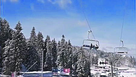 GOLIJA I KOPAONIK ZAVEJANI ZA SAMO PAR SATI