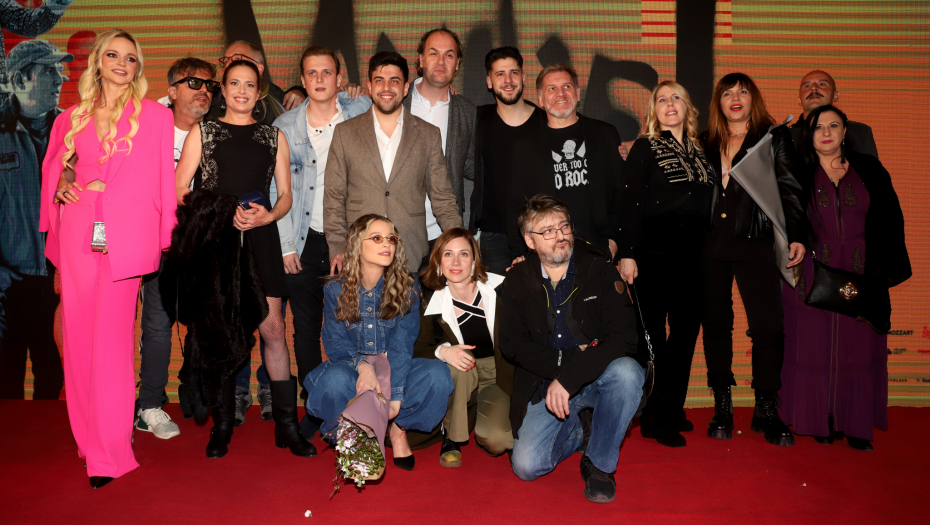 GLUMCI ZABLISTALI NA PREMIJERI "MUNJA" Marija Karan ponela torbicu od 5.000 evra, a Boris Milivojević poručio: Snimanja su trajala duplo duže!