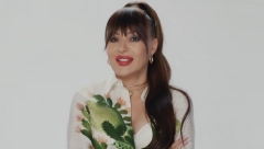 IZGLEDA KAO TOP MODEL!  Cecina sestričina BRUTALNO ZGODNA: Skratila haljinu MAKSIMALNO, pršti od elegancije i luksuza (FOTO)