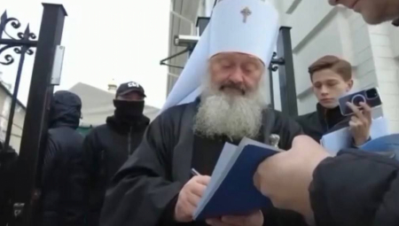 SBU KRENUO U AKCIJU! Mitropolit Kijevsko-pečerske lavre na udaru ukrajinskih bezbednjaka (FOTO/VIDEO)