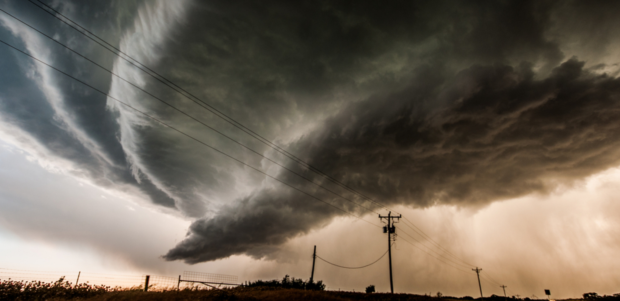 TORNADO NOSI SVE PRED SOBOM Broj žrtava tornada  porastao na 11