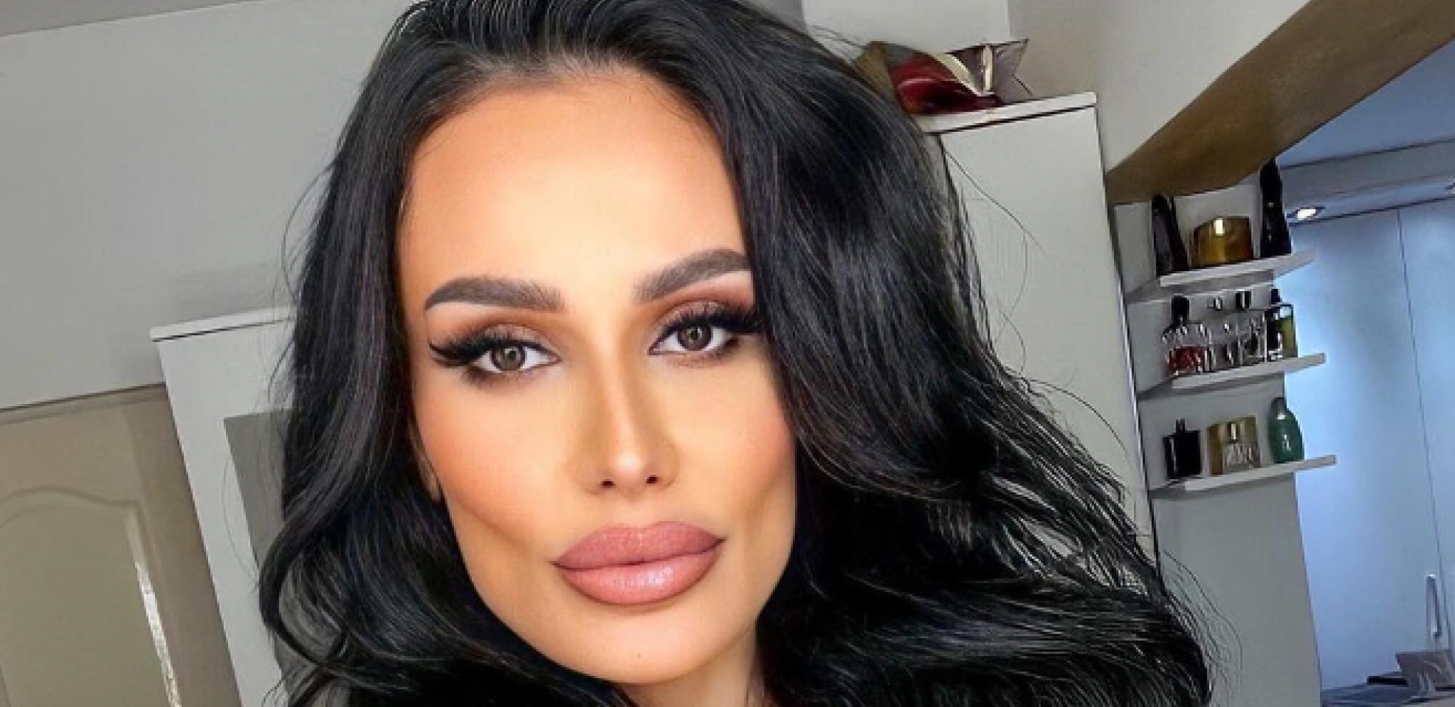 OVAKO JE INDI NEKADA IZGLEDALA! Pevačica bi ove fotke verovatno spalila da može, transformacija kakva nije viđena na našoj estradi