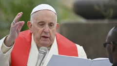 PAPA FRANJA DONEO ZNAČAJNU ODLUKU Ovo je velika promena u Vatikanu