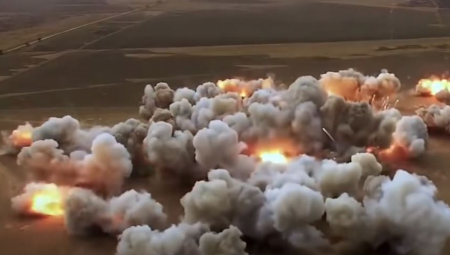 RUSIJA ŠALJE NAJSTRAŠNIJE ORUŽJE! Smrtonosni "Solncepek" stiže na front!