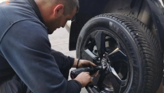 VOZAČI OPREZ Stavili ste letnje gume, a pao je sneg - da li možete biti kažnjeni?