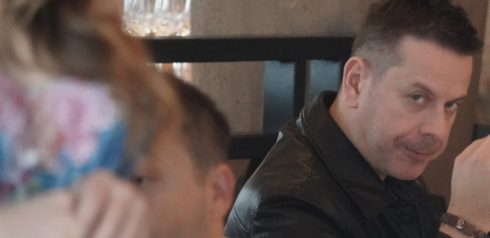 ZA DLAKU IZBEGAO HAOS Vlago Georgiev umalo da doživi saobraćajnu nesreću, a njemu zahvaljuje jer ga je spasio!