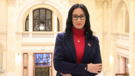 "DANAS SE DESIO PORAZ SVEGA ŠTO JE NORMALNO" Jelena Žarić Kovačević:  Oni koji sebe nazivaju političarima, opozicijom, danas su pokazali da nisu opozicija vlasti, već rođenoj državi