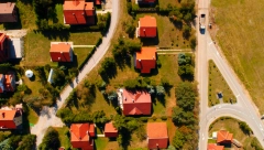 U DVORIŠTU DRŽALI NEOBIČNU STATUU Posle 30 godina saznali njeno poreklo (VIDEO)