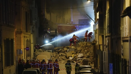 TRAGEDIJA U MARSEJU Srušila se četvorospratnica, bukti požar, ima nastradalih