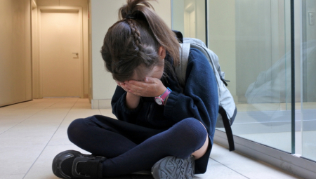 JEDAN UČENIK DONEO PIŠTOLJ, DRUGI BODEŽ U ŠKOLU! U prethodna dva dana dogodila su se dva incidenta, srećom, povređenih nije bilo!