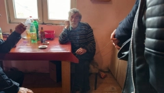 SANJA I DECA DOŠLI U GOSTE, RADOVALI SE USKRSU Deda ubijene devojčice iz Ripnja: Stojan nas je zavio u crno!