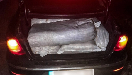 VOZIO 300 KILOGRAMA REZANOG DUVANA Uhapšen muškarac u Leskovcu (FOTO)