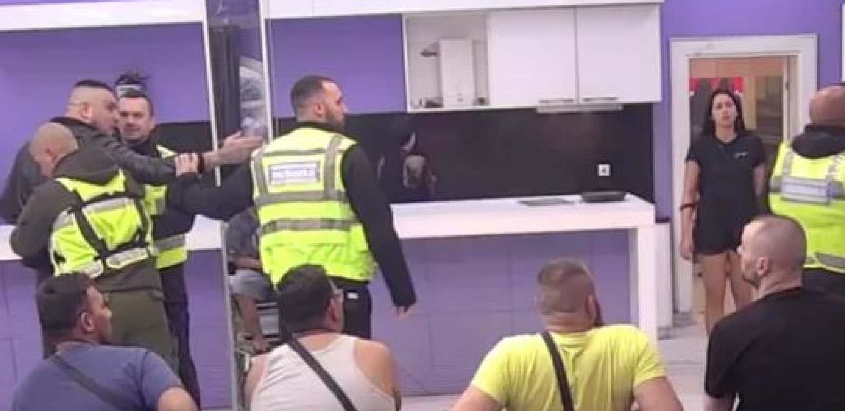 OPKOLILO IH OBEZBEĐENJE Janjuš van sebe zbog svađe sa Carem, bivšem prijatelju je poručio samo jedno!