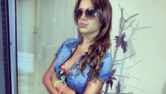 PEVAČICA PRODAVALA STVARI IZ KUĆE Na oglase stavila polovne šerpe i šolje, a onda otkrila pravu istinu o svom stanju