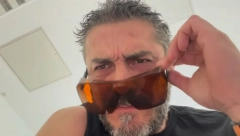 TRI UBODA NOŽEM U SRCE! Poznatom glumcu se sudilo za ubistvo, a držao je i prostitutke, prvi put progovorio o svemu i ogolio dušu