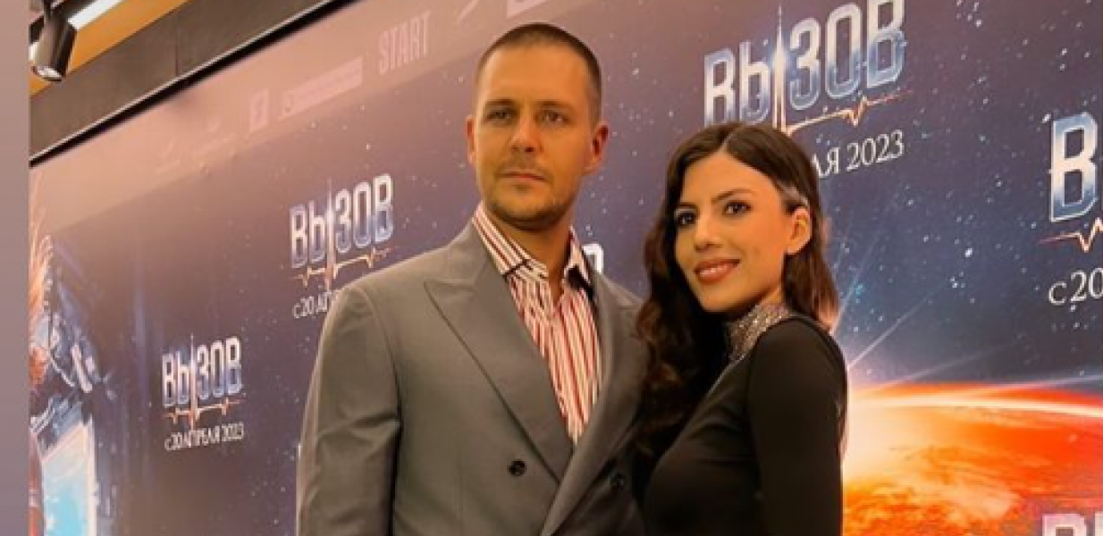 KO JE IVANA KOJA JE BIKOVIĆU RODILA SINA? Glumac i advokatica su u vezi dve godine, a ovako je počela njihova ljubavna priča