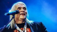 BORA ĐORĐEVIĆ JE ŠKOLSKI DRUG SUPRUGE SLAVNOG FOLKERA! Ovaj detalj sigurno niste znali, pevač progovorio o svemu